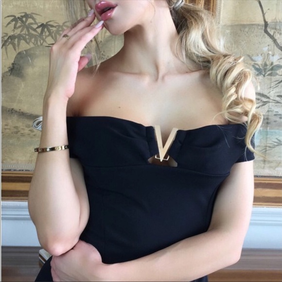 NWT Fabulous Red Jumpsuit/Sculpted Neckline - Picture 2 of 3